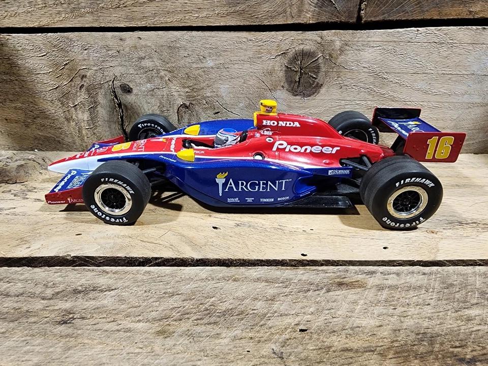 2005 Danica Patrick Greenlight Indycar Series Garage Targent Honda INDY 1/18 - Image 1 of 4