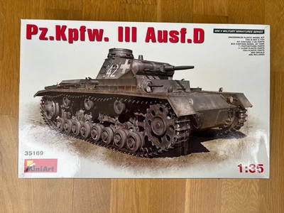 Miniart 1/35 - Pz.Kpfw.III Ausf.D (Kit 35169) - Image 1 of 2