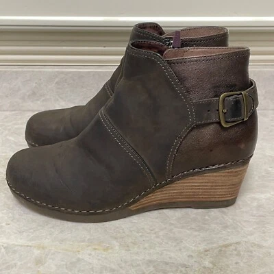 Bota Dansko Shirley para mujer talla 40 9,5-10 botín de cuero marrón con cuña de 2,5 pulgadas con tacón Foto 1 de 4