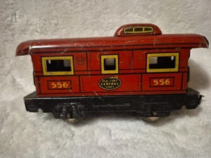 MARX O SCALE TRAIN TIN NEW YORK CENTRAL LINES RED CABOOSE 556. - Picture 1 of 5