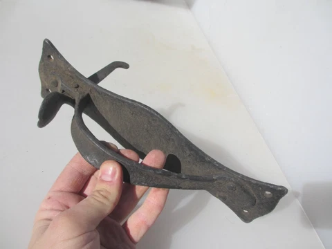 Vintage Iron Door Latch Lock Catch Old Gate WC Barn 10"H Cover