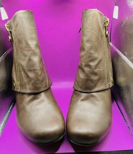 Brown Blowfish Wedge Boots New Sz91/2 Fits 9 Vegan Leather W A Wedge Heel - Picture 1 of 8