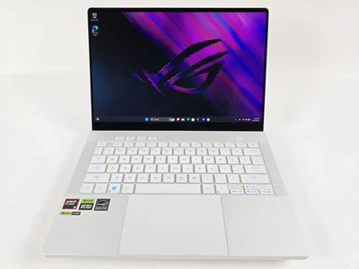 ASUS ROG Zephyrus G14 14" 3K OLED 120Hz Ryzen 9 8945HS, 32GB, 1TB, RTX 4070 Foto 1 de 4