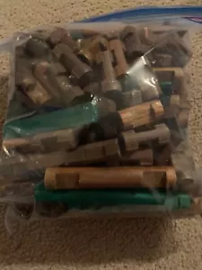 KONVOLUT VINTAGE LINCOLN LOGS HOLZBAU SPIELZEUG - Bild 1 von 4