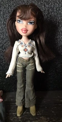 MUÑECA BRATZ, 10” ESTILO HIPPIE CHIC IT! DANA, 2003 CON 2 TRAJES ORIGINALES, ¡BUENO! Foto 1 de 4