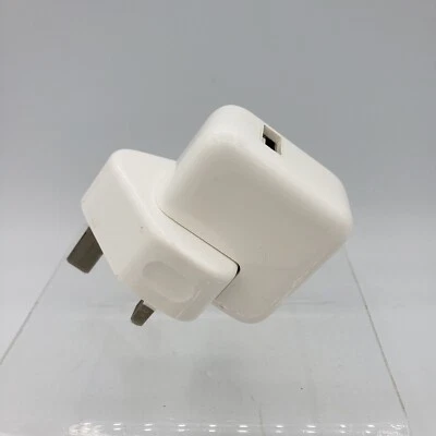 Genuine Apple Original 10W Mains Adaptor with UK Plug for iPad Gen 1 2 3 A1357 - Image 1 of 4