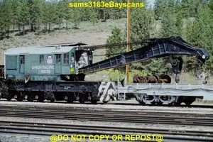 ORIGINAL SLIDE UNION PACIFIC RR WRECK CRANE 900310 PORTOLA CA THREE SLIDES 1990 - Picture 1 of 3