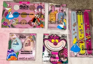 Wet N Wild Alicia en el País de las Maravillas Edición Limitada Paleta Espejo Licuadora ¡y Más!! - Imagen 1 de 10