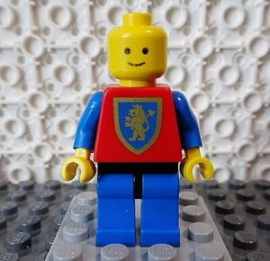 LEGO Crusader Lion Minifigurecas115, **INCOMPLETE**, 6039 6042 6049 - Picture 1 of 2