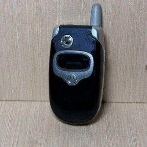 Vintage Motorola Flip Phone Model: V300 T-Mobile Untested Powers On “Read Below” - Picture 1 of 10