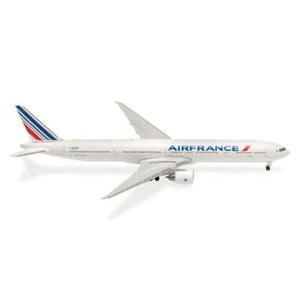 1/500 Air France Boeing 777-300ER - Picture 1 of 1