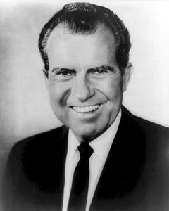 New 8x10 Photo: Richard Nixon, 37th President of the United States - Picture 1 of 1