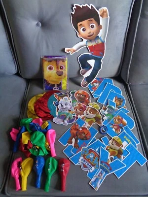 BALÕES DE FESTA DE LÁTEX E FOLHA DE PATRULHA DE PATAS FELIZ ANIVERSÁRIO BANNER REDEMOINHO DECORAÇÕES - Imagem 1 de 4