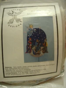 Luvlee Designs Nativity Scene Plastic Canvas Kit - Picture 1 of 8
