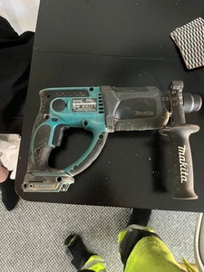 Makita DHR202 SDS Hammer Drill - Picture 1 of 3