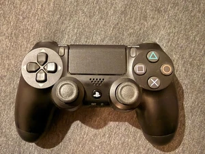 Sony Playstation Dualshock 4 V2 Wireless Controller - Schwarz - Neuwertig - Bild 1 von 3