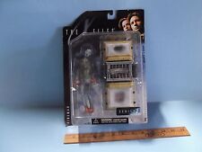 The X-Files Series 1  Fireman 6"in Figure w/Cryolitter McFarlane Toy's 1998