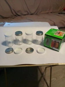 Ball Mini Glass Storage Jars PLASTIC REPLACEMENT LIDS Set Of 4 - Fast SHIPPING - Picture 1 of 3