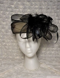 Vintage Feather Netting Pillbox Hat Vintage Made in USA Church Derby Cocktail - Picture 1 of 8