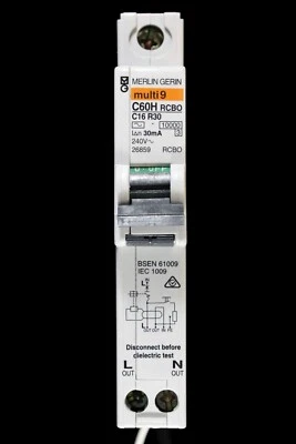 MERLIN GERIN 16 AMP CURVE C 10kA 30mA RCBO TYPE AC 26859 C60HC16R30 MULTI9 - Image 1 of 4