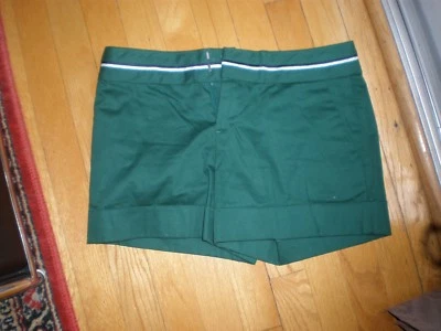 NEW SIZE  2 SHORTS LADY WOMAN Club Monaco BRIGHT GREEN Shorts NICE  CLASSIC FIT  - Image 1 of 4