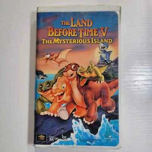 Das Land vor unserer Zeit V: Die geheimnisvolle Insel (1997 Clamshell VHS) - Bild 1 von 2