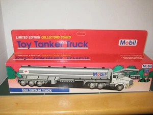 Camión cisterna de juguete Mobil Gas 1993 exclusivo nuevo en caja nunca usado/mostrado - Imagen 1 de 1