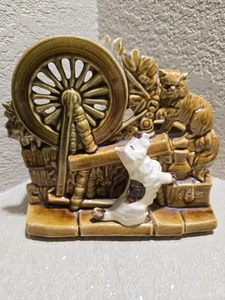 Maceta de rueda giratoria Mc Coy vintage con perro y gato. En muy buen estado... - Imagen 1 de 9