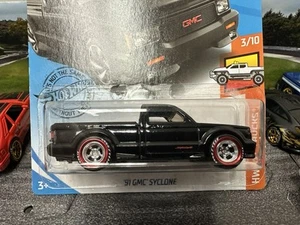 Hot Wheels Customized GMC Cyclone - Picture 1 of 3