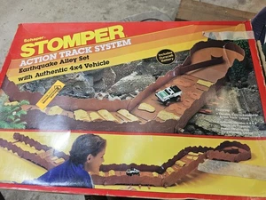 Schaper Stomper Action Track System Rocky Ridge Set With DATSUN 4X4 WORKS - Picture 1 of 22