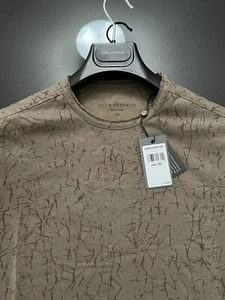 T-shirt uomo lusso John Varvatos - marrone spago - bordi taglio grezzo - pieghe - nuova con etichette - Foto 1 di 15