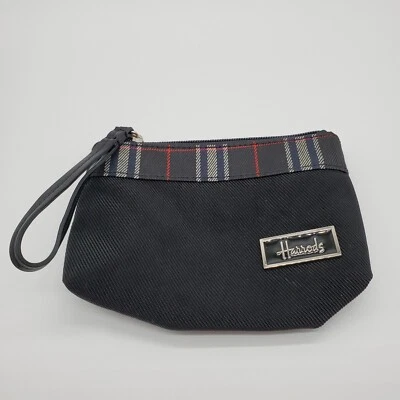 Bolso Harrods Muñequera Negro con Borde a Cuadros  Foto 1 de 4