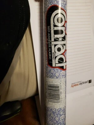 VTG CONTACT PAPER SMALL BLUE WHITE FLORAL 1987 FARMHOUSE COTTAGE 3 YD MELISSA - Image 1 of 4