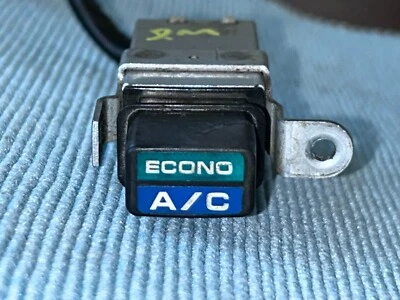 Botón interruptor de control encendido/apagado aire acondicionado Toyota Tercel 83-88 OEM Foto 1 de 4