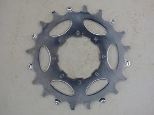 CAMPAGNOLO 1ª GENERACIÓN CON LETRAS 7 u 8 velocidades CASSETTE COG - 20T - NOS - Imagen 1 de 2