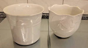 Aktion!2 x Übertopf, weiß, Deko, alt ,1975, mit Design, Abmessungen/siehe Bilder - Bild 1 von 6