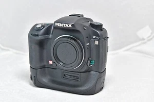 Pentax K10D with D-BG2 Battery Grip/ remote, Perfect condition - Picture 1 of 8