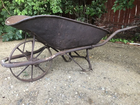 Antique Iron Wheelbarrow Primitive Garden Flower Pot 🌸 🌺 🌹~ Granada Hills, CA Cover