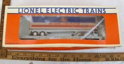 LIONEL 6-16924 LIONEL SEMI TRAILER ON FLAT CAR SET BOXED NEW - Image 1 of 2