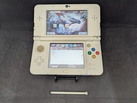 B3619 Nintendo new 3DS console White Japan w/pen DL game x