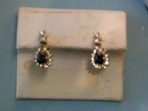 U.S.A PAIR EARRINGS  19 K GOLD PORTUGUESE GOVERNMENT CONTRAST 5 GRS 18X9M/M - Picture 1 of 5