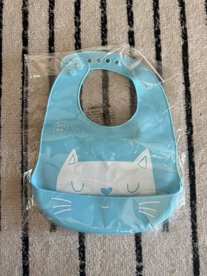 Babero de silicona azul claro nuevo con etiquetas para bebés Foto 1 de 2