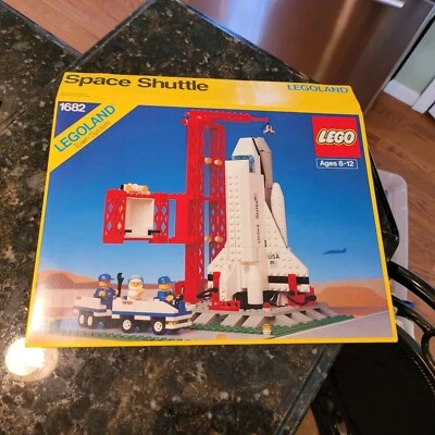 LEGO Town: Space Shuttle Launch (1682) FLAP PART OF BOX ONLY - Image 1 of 4