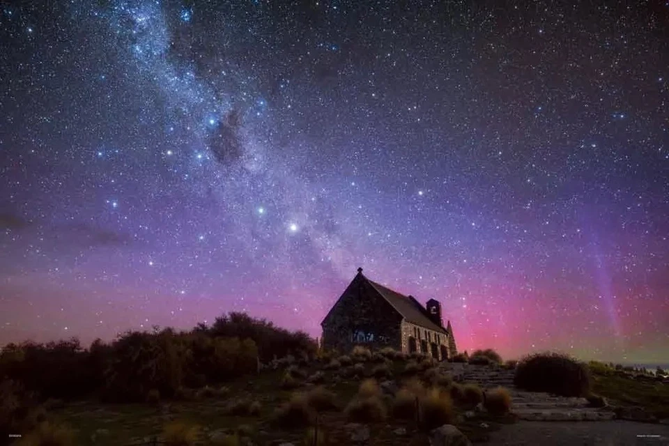 Puzzle Church of the Good Shepherd and Aurora (New Zealand) "Sky Story KAGAYA" - Image 1 of 1