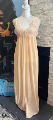 Vestido de noche largo vintage de nailon y encaje albaricoque talla mediana Foto 1 de 4