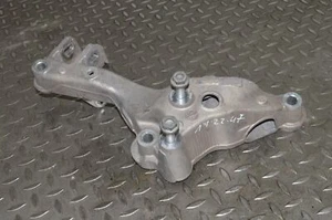Soporte de montaje de suspensión trasera izquierda PORSCHE 911 991 3.4 Carrera 2014 99133115110 - Imagen 1 de 4
