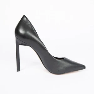 Zapatos de salón ALDO negros con punta puntiaguda clásicos de tacón de aguja zapatos de carrera 7 mujeres - Imagen 1 de 12