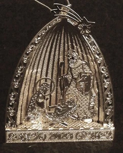 Danbury Mint - 2023 Gold Christmas Ornament  "Holy Creche" - Picture 1 of 2