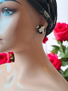 VINTAGE Button Style 1960/70s Earrings Clip On Blue/Cream Enamel Gold Tone. - Picture 1 of 12