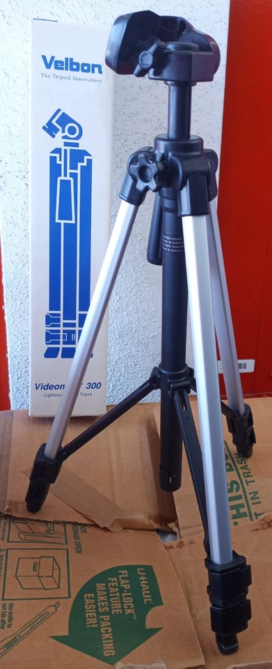 Tripod  Velbon CX-300 Brand New Lightweight Alum. 35MM Camera/Video Adjustable - Image 1 of 1